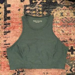 Outdoor voices Athena crop